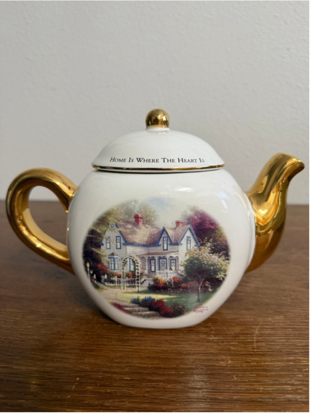 Thomas Kinkade Teapot Home Is Where The Heart Is II Teleflora Gold Trim Cottage